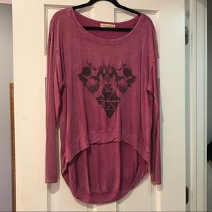 Skull high low long sleeve top